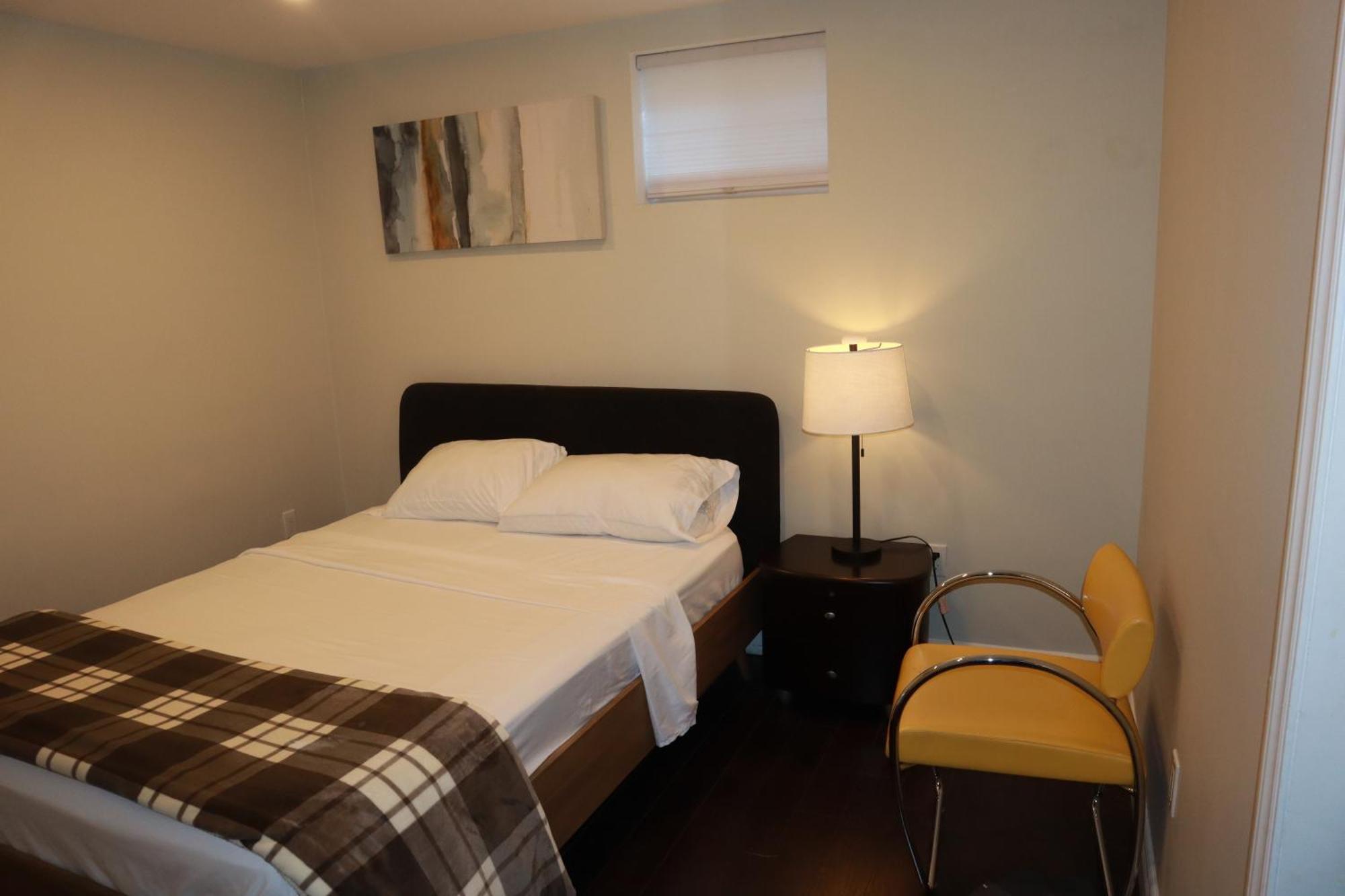 Stunning Furnished 2Bedroom/2Washroom Apartment Μπράμπτον Εξωτερικό φωτογραφία