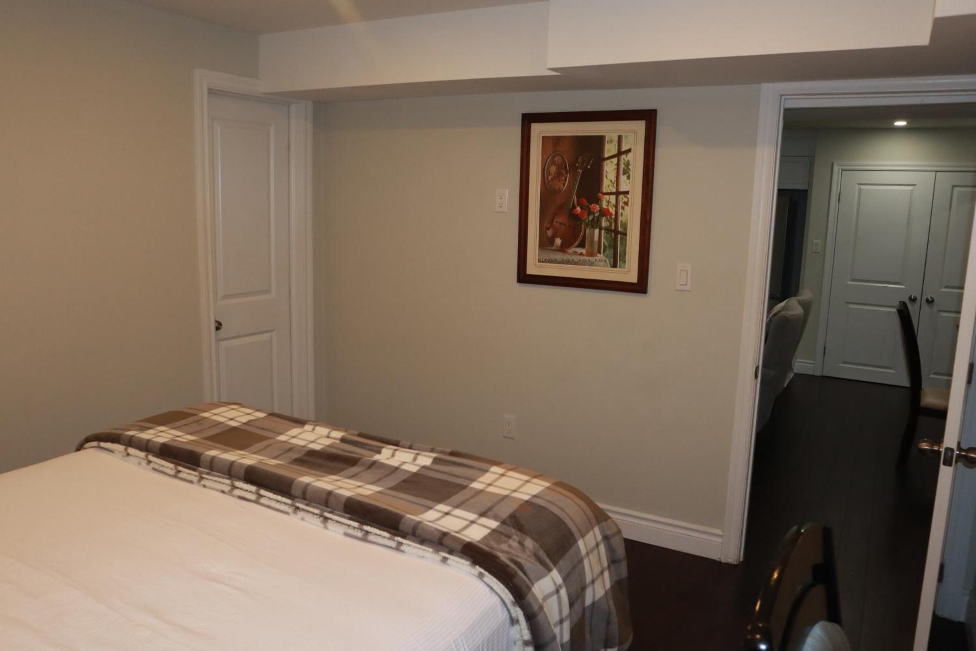 Stunning Furnished 2Bedroom/2Washroom Apartment Μπράμπτον Εξωτερικό φωτογραφία
